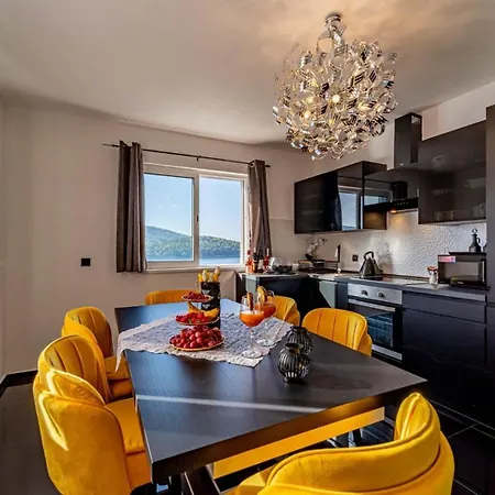 Franka By Guide Villa